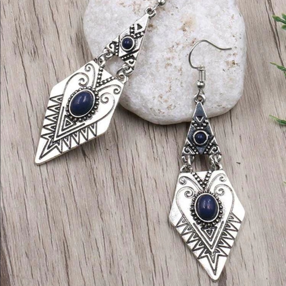 Native American Navajo Aztec Style Silver dangly Southwestern earrings bohemian